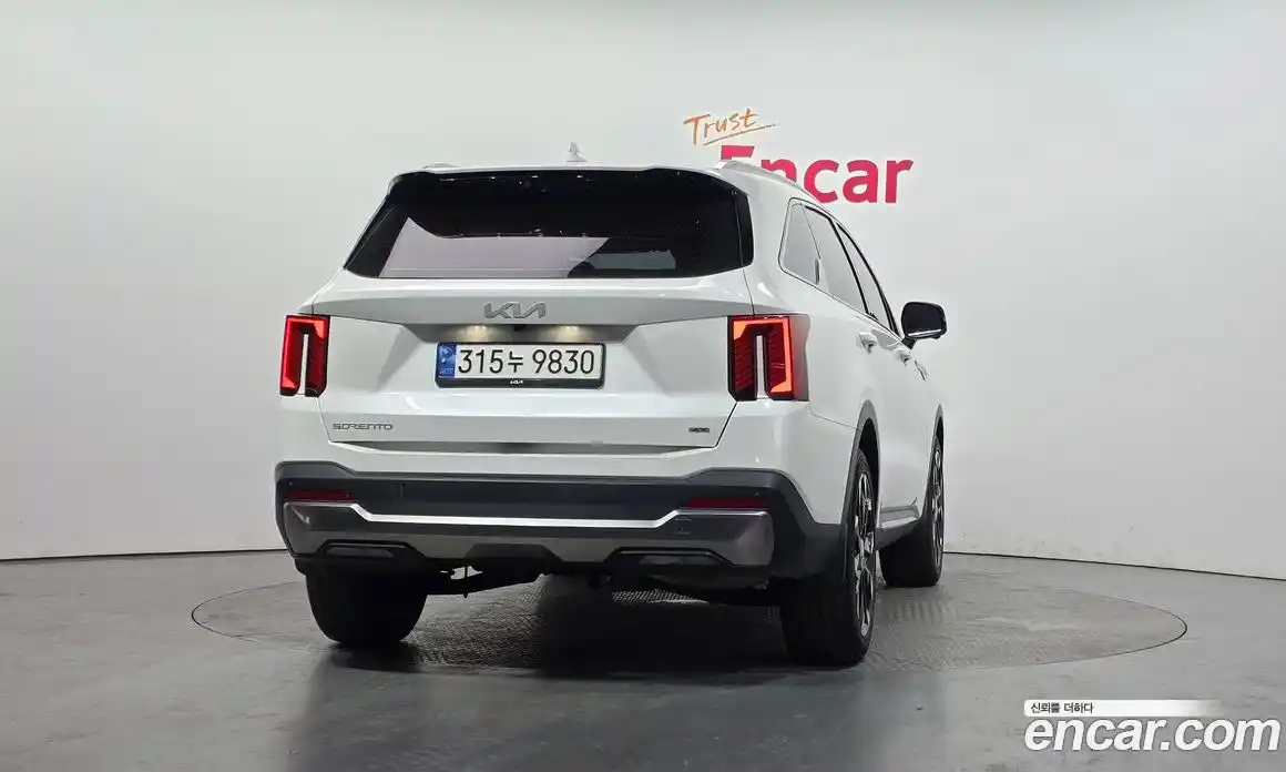 Kia Sorento 2023 2.2 гидро в Москве, фото 4