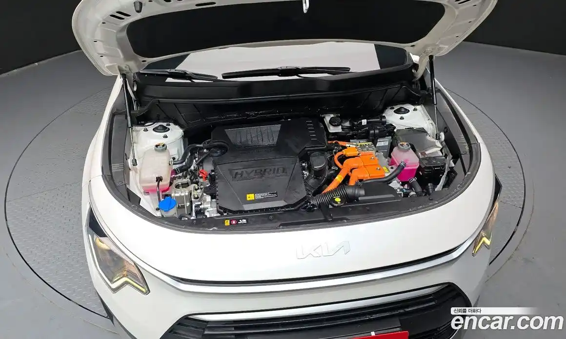 Kia Niro 2022 1.6 гидро в Москве, фото 6