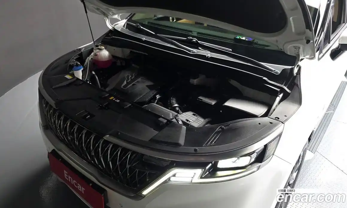 Kia Canival 2023 3.5 гидро в Москве, фото 6