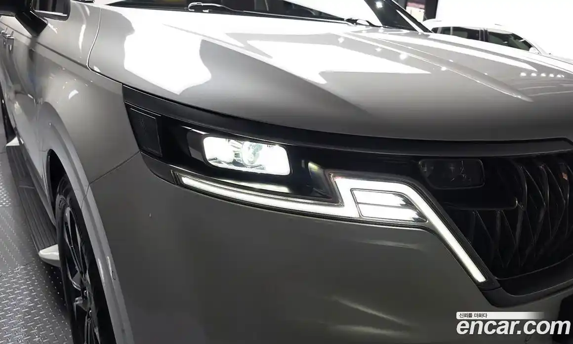 Kia Canival 2023 3.5 гидро в Москве, фото 8