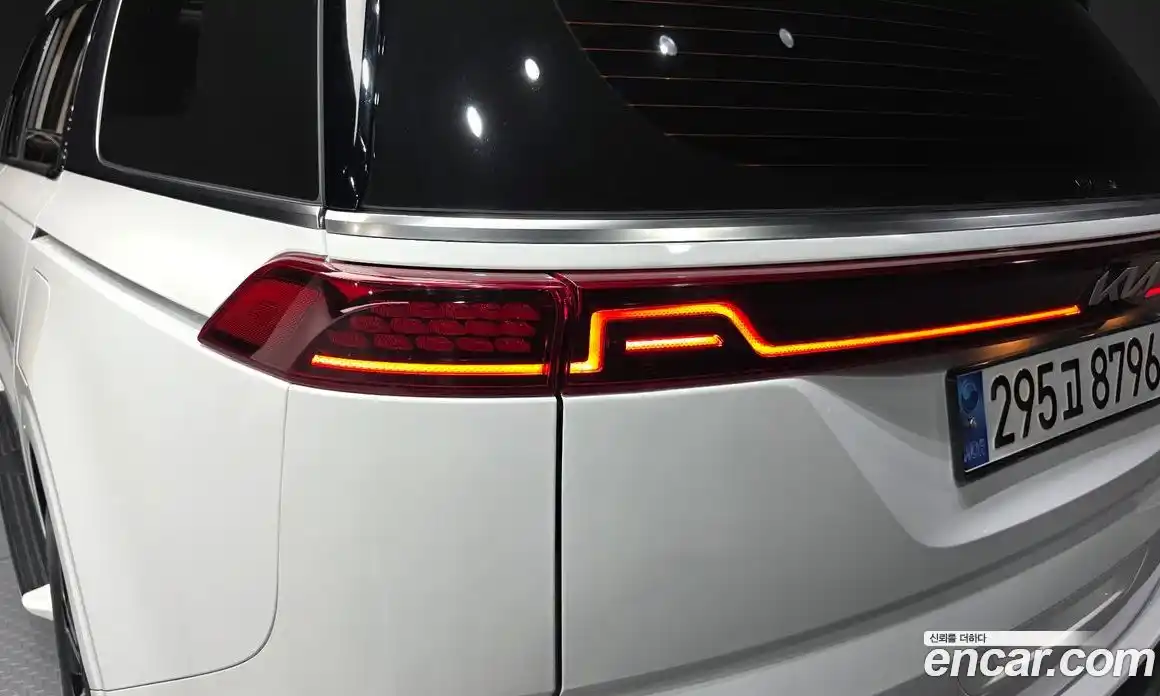 Kia Canival 2023 3.5 гидро в Москве, фото 9