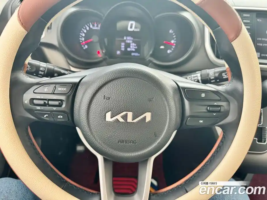 Kia Ray 2022 1.0 гидро в Москве № 2125314, фото 13