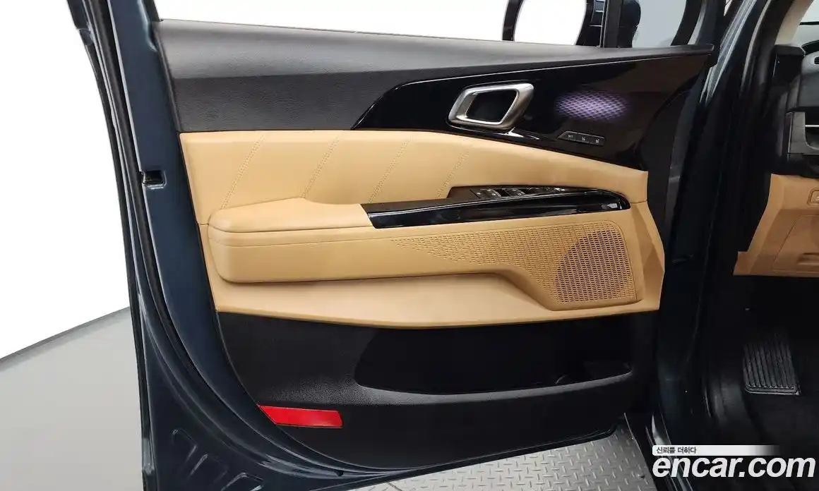 Kia Canival 2022 3.5 гидро в Москве, фото 14