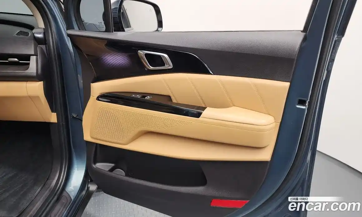 Kia Canival 2022 3.5 гидро в Москве, фото 15