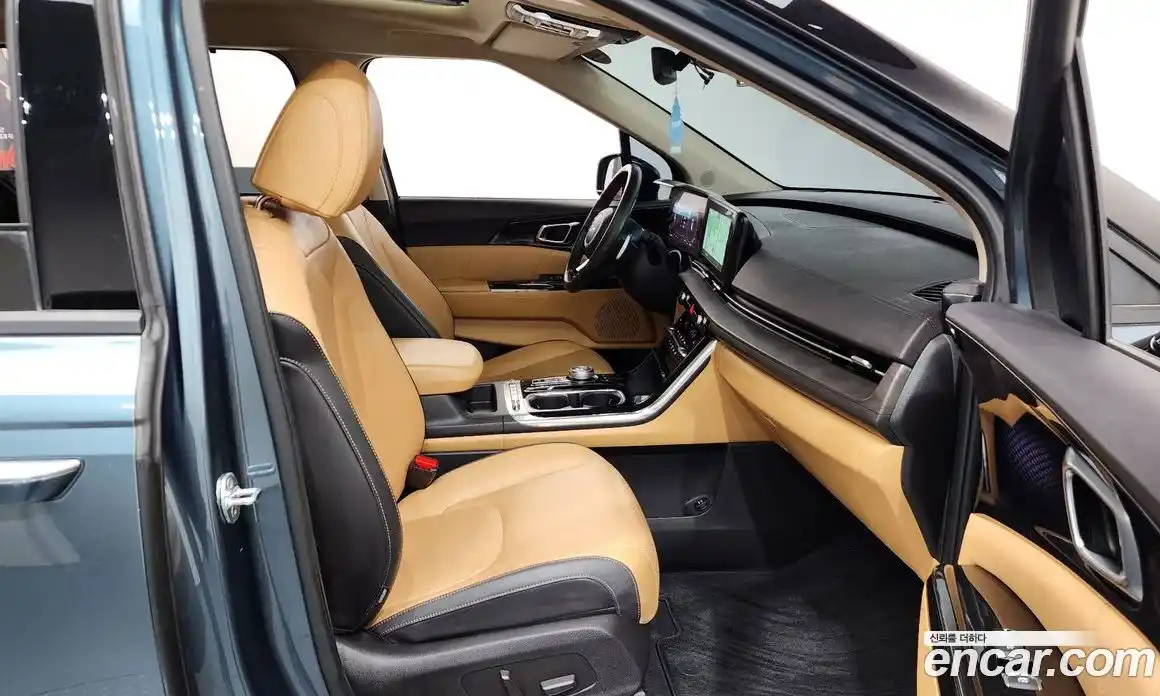 Kia Canival 2022 3.5 гидро в Москве, фото 16