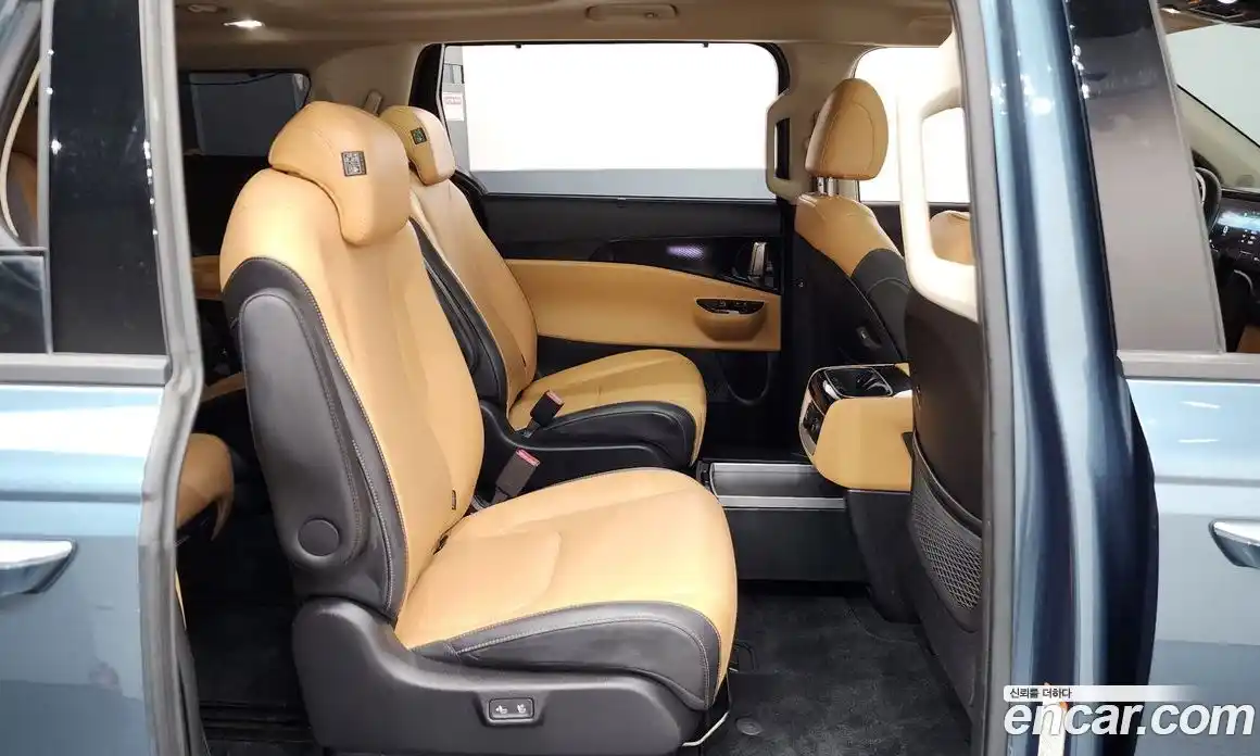Kia Canival 2022 3.5 гидро в Москве, фото 17