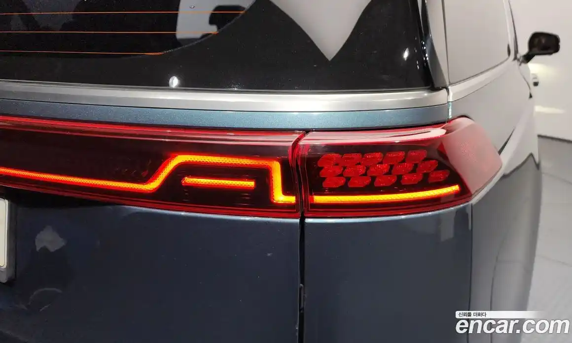 Kia Canival 2022 3.5 гидро в Москве, фото 9