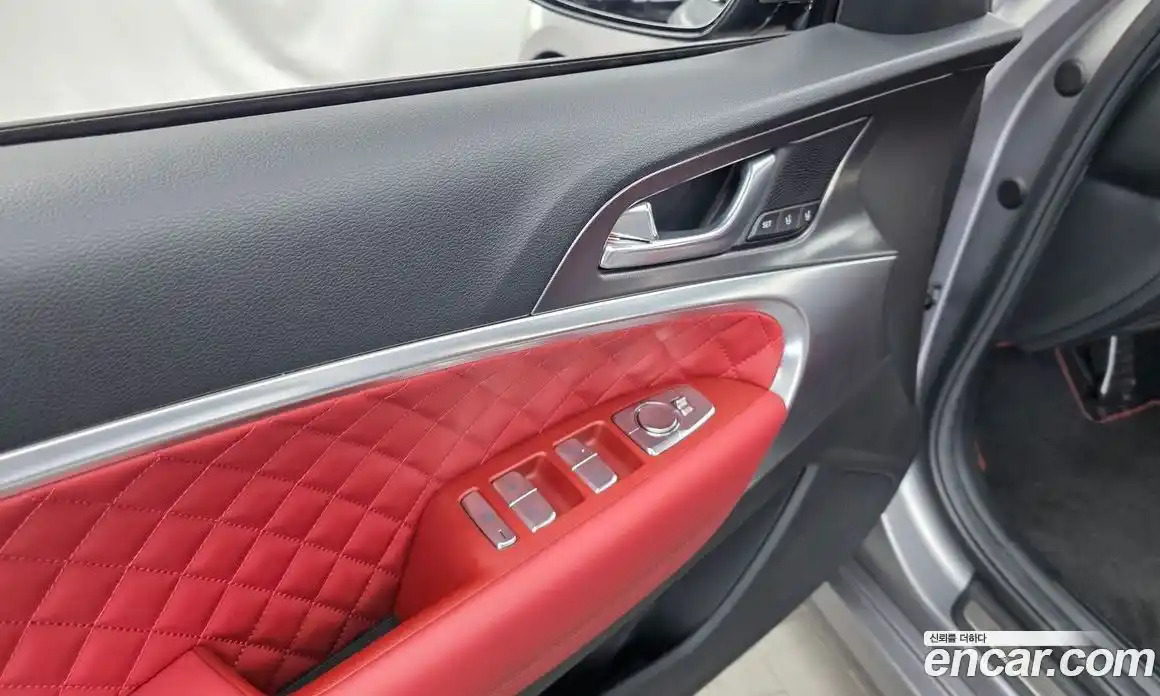 Genesis G70 2025 3.3 гидро в Москве, фото 37