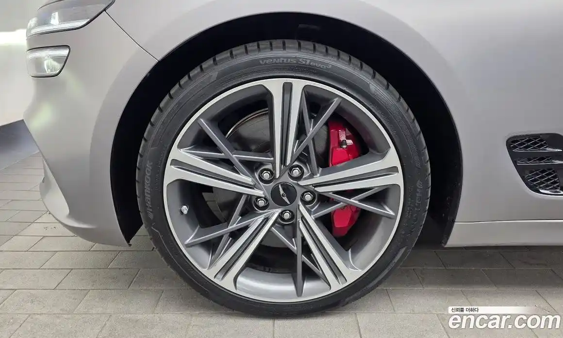Genesis G70 2025 3.3 гидро в Москве, фото 5