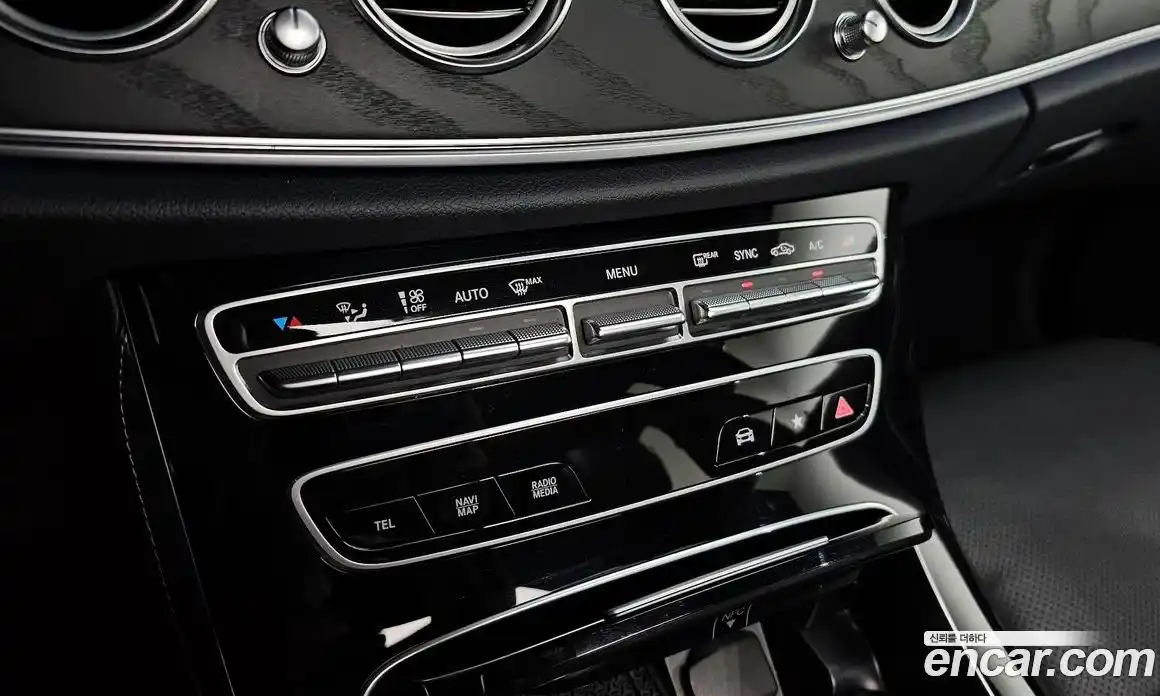 Mercedes-Benz E-Class 2023 2.0 гидро в Москве, фото 15
