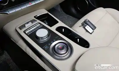 Genesis GV70 2023 2.5 гидро в Москве № 2125474, миниатюра 9