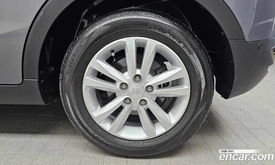 SsangYong TIBOLI 2016 1.6 гидро в Москве № 2126299, фото 7