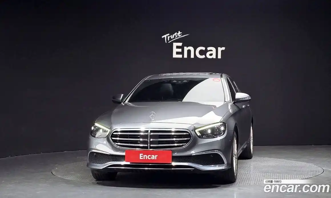 Mercedes-Benz E-Class 2021 2.0 гидро в Москве, фото 3