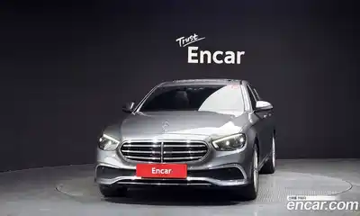 Mercedes-Benz E-Class 2021 2.0 гидро в Москве, миниатюра 3