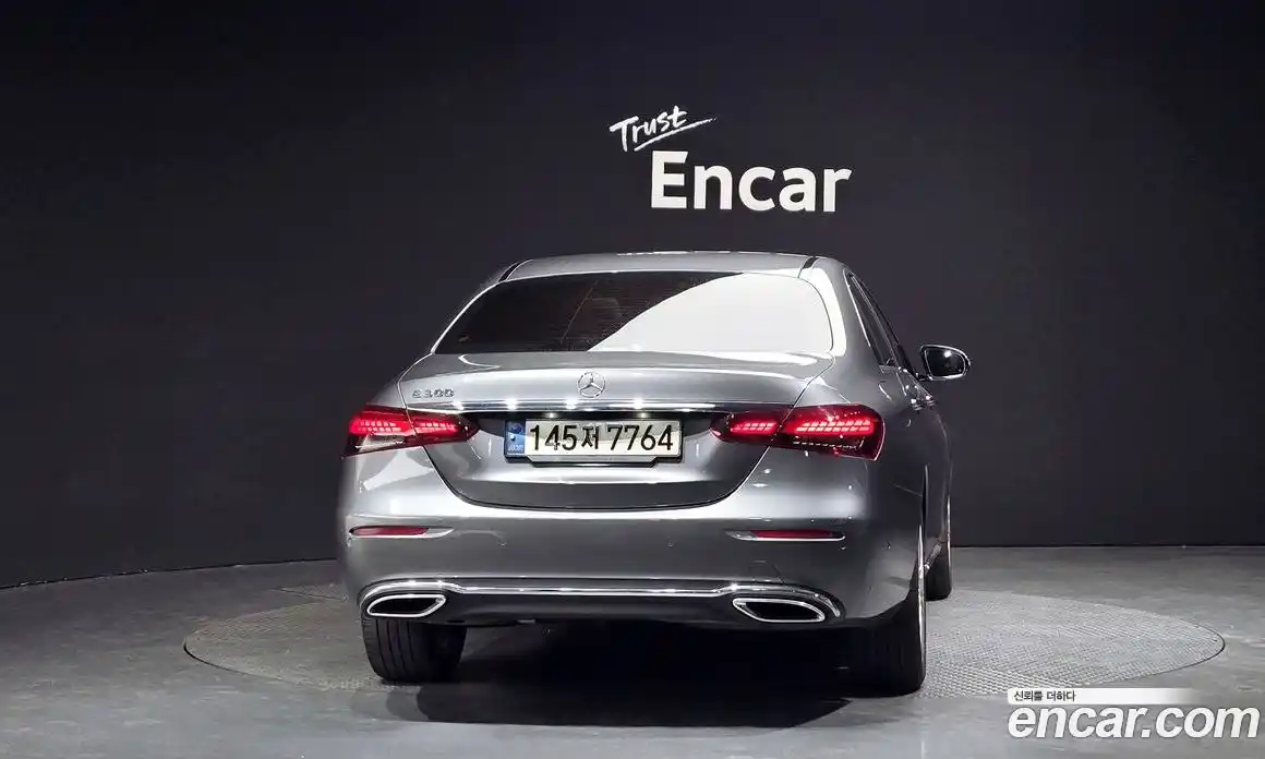 Mercedes-Benz E-Class 2021 2.0 гидро в Москве, фото 4