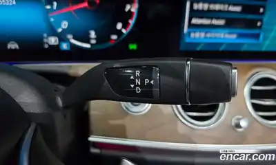 Mercedes-Benz E-Class 2021 2.0 гидро в Москве, миниатюра 9
