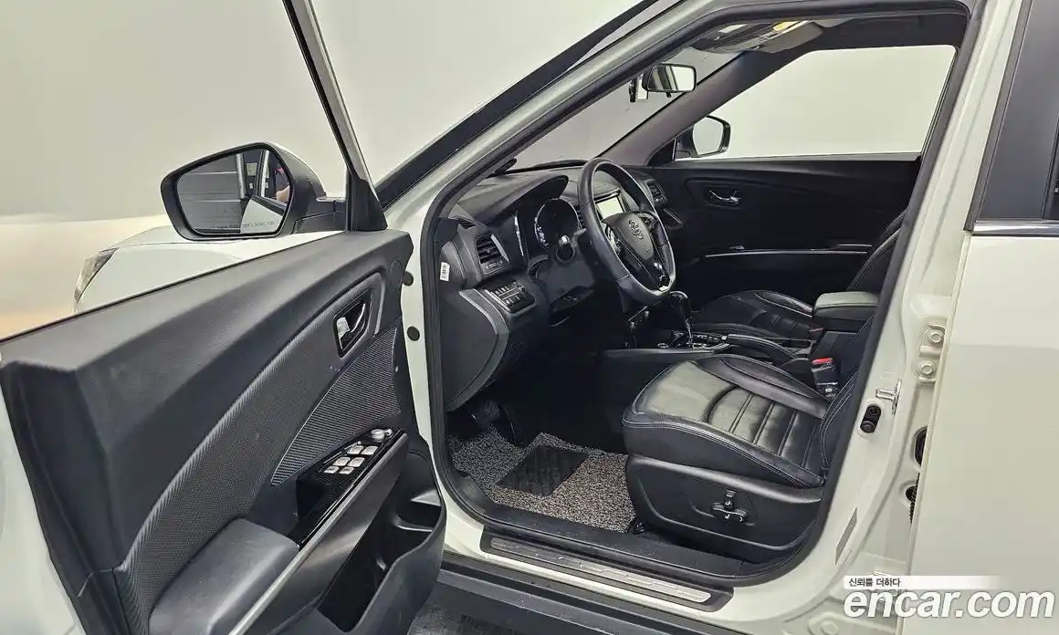 SsangYong TIBOLI 2017 1.6 гидро в Москве № 2126507, фото 13