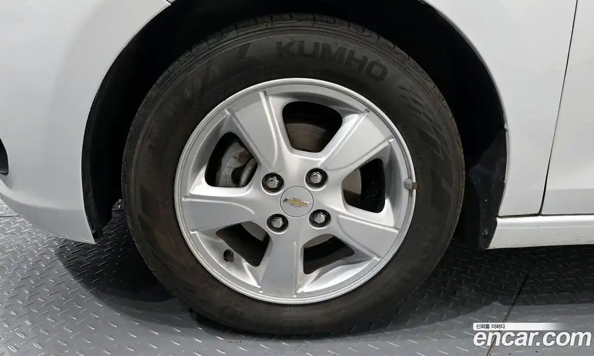 Chevrolet Spark 2016 1.0 гидро в Москве, фото 5