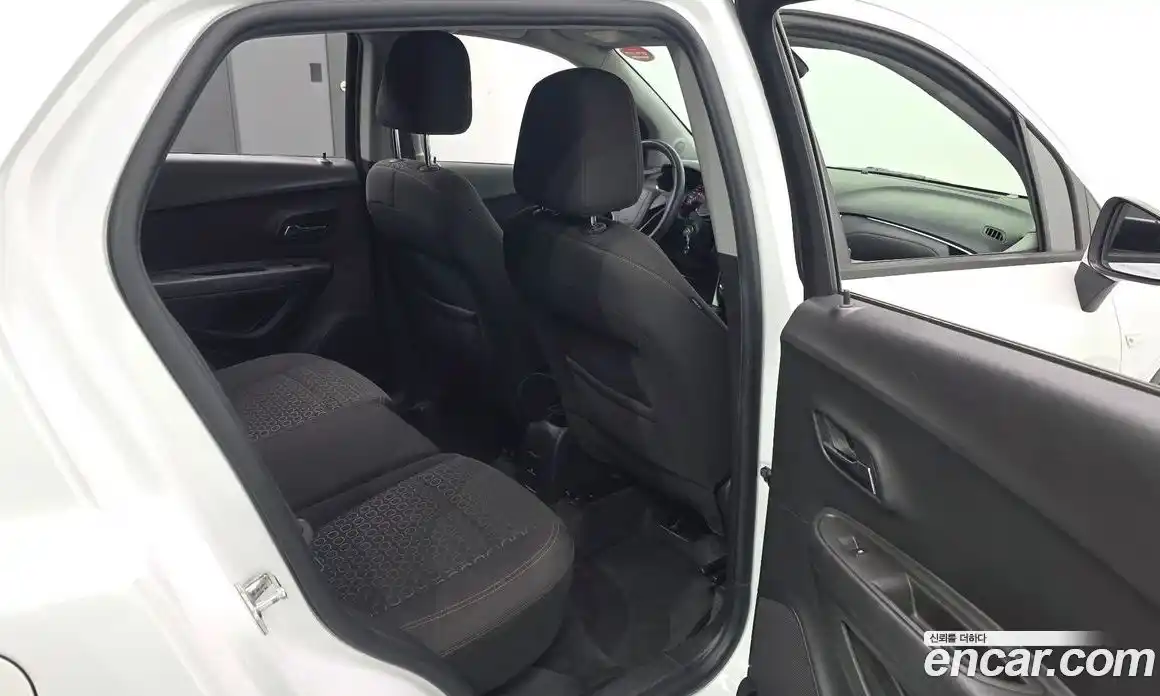 Chevrolet Trax 2017 1.6 гидро в Москве № 2128352, фото 11