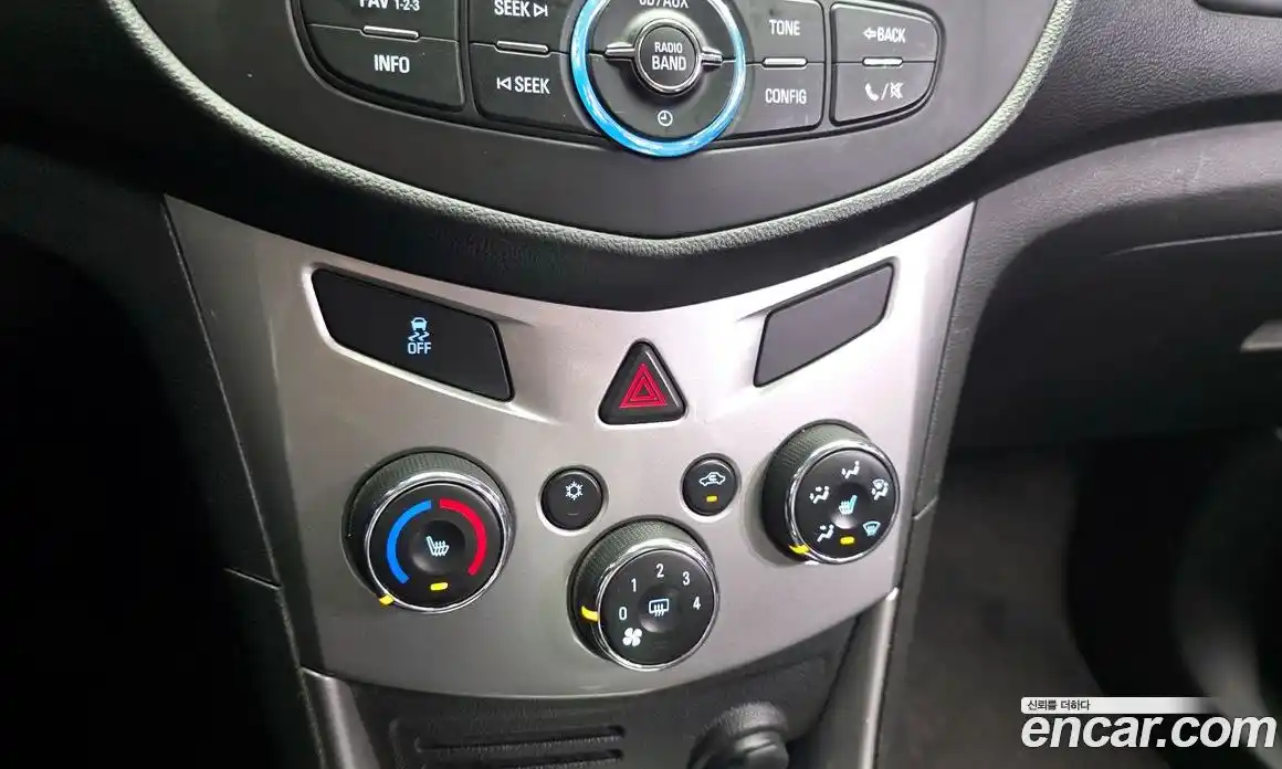 Chevrolet Trax 2014 1.4 гидро в Москве № 2128420, фото 17