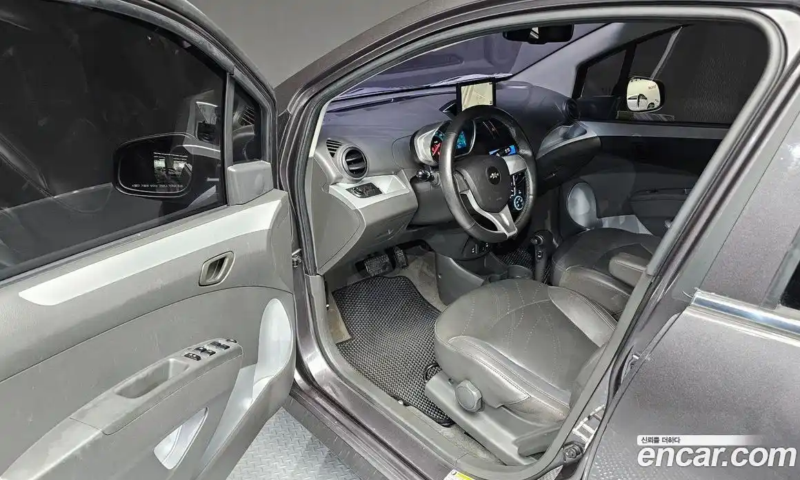 Chevrolet Spark 2013 1.0 гидро в Москве, фото 10