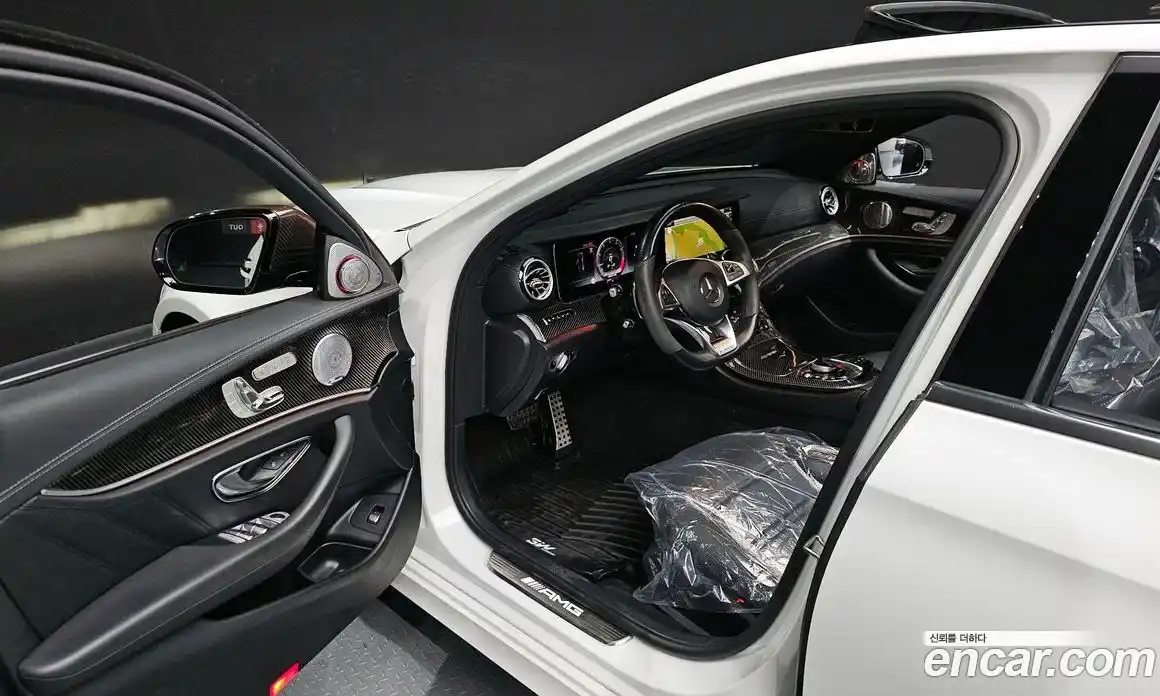 Mercedes-Benz E-Class 2018 4.0 гидро в Москве, фото 13