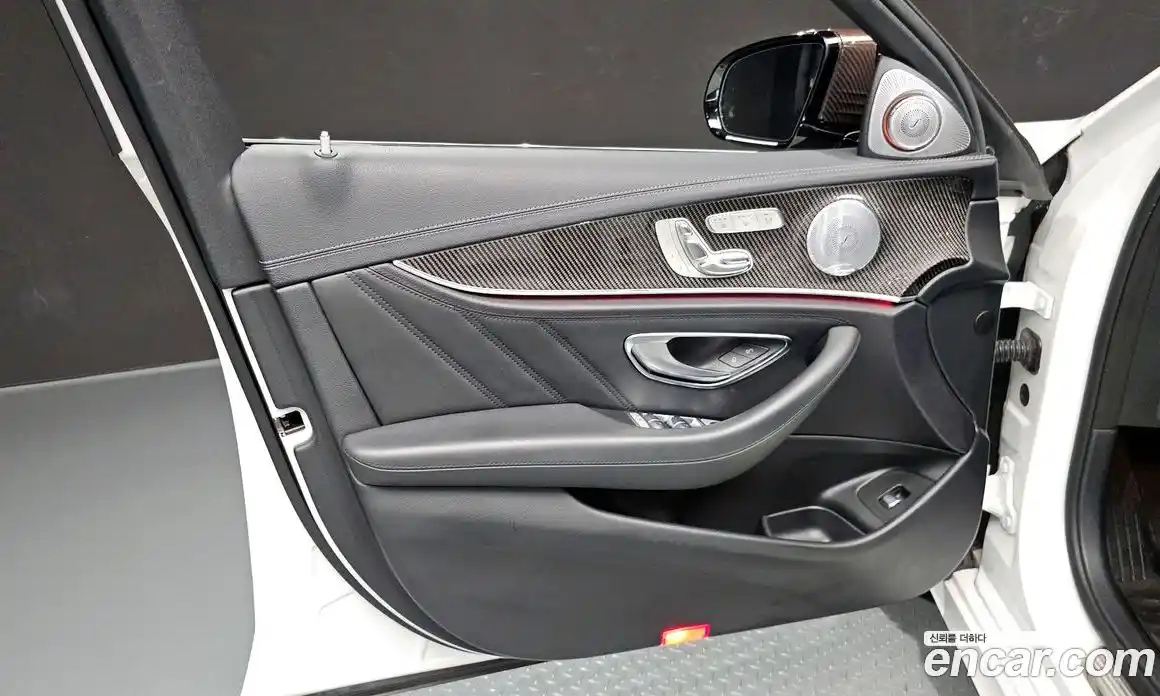 Mercedes-Benz E-Class 2018 4.0 гидро в Москве, фото 14