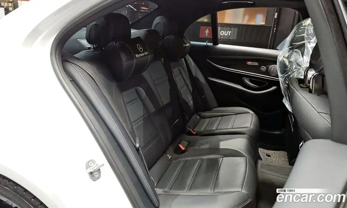 Mercedes-Benz E-Class 2018 4.0 гидро в Москве, фото 17