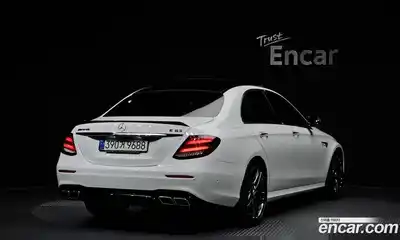 Mercedes-Benz E-Class 2018 4.0 гидро в Москве, миниатюра 2