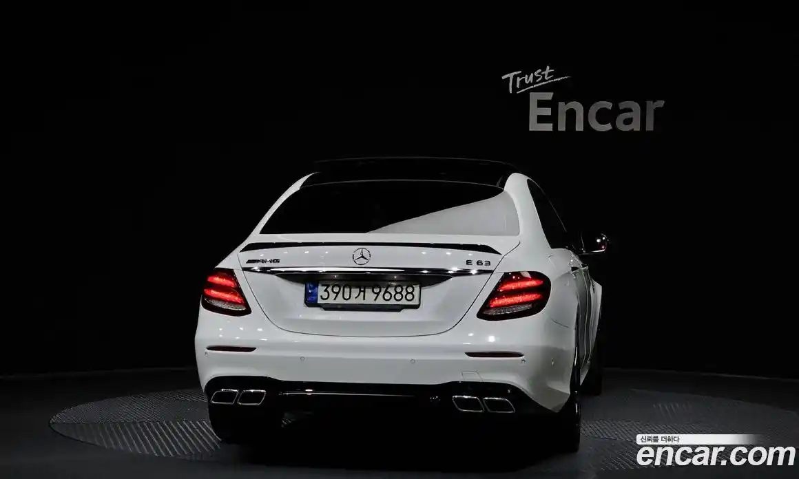 Mercedes-Benz E-Class 2018 4.0 гидро в Москве, фото 4