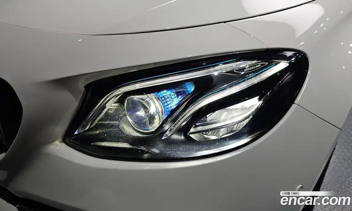 Mercedes-Benz E-Class 2018 4.0 гидро в Москве, фото 8