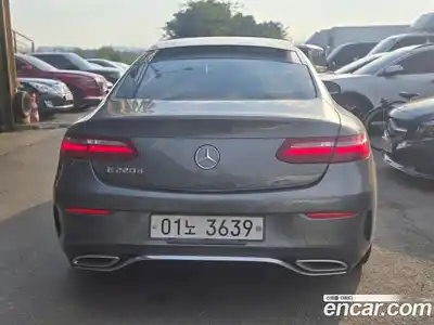 Mercedes-Benz E-Class 2018 1.9 гидро в Москве, миниатюра 4