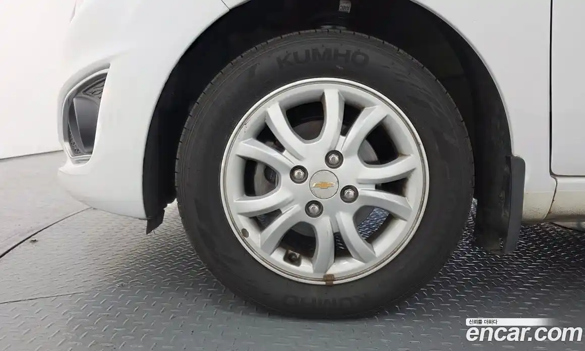 Chevrolet Spark 2013 1.0 гидро в Москве, фото 5