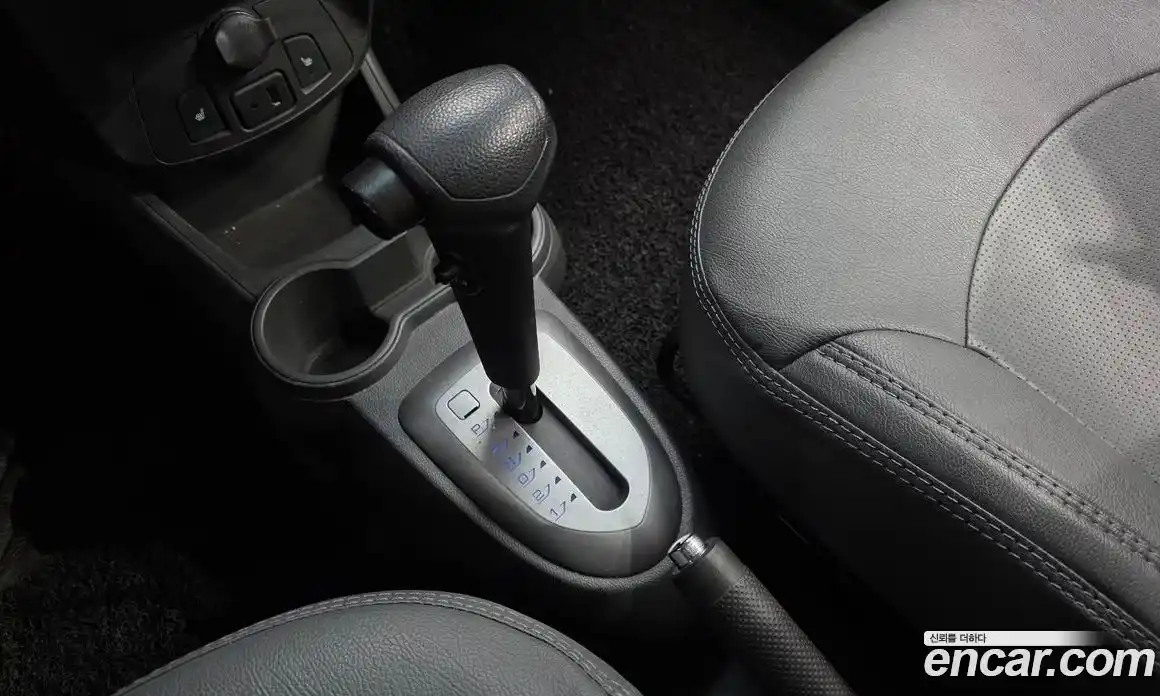 Chevrolet Spark 2013 1.0 гидро в Москве, фото 9