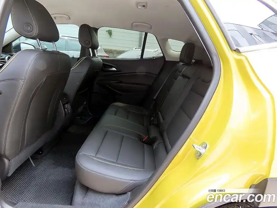 Chevrolet Trax 2023 1.2 гидро в Москве, фото 17