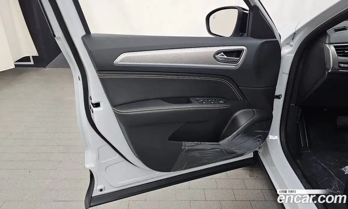Renault Arkana 2025 1.6 гидро в Москве, фото 14