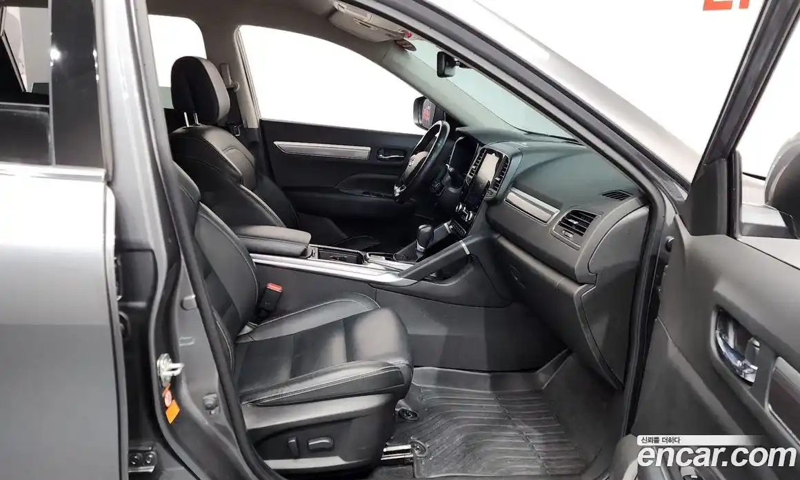 Renault QM6 2020 2.0 гидро в Москве № 2128969, фото 16