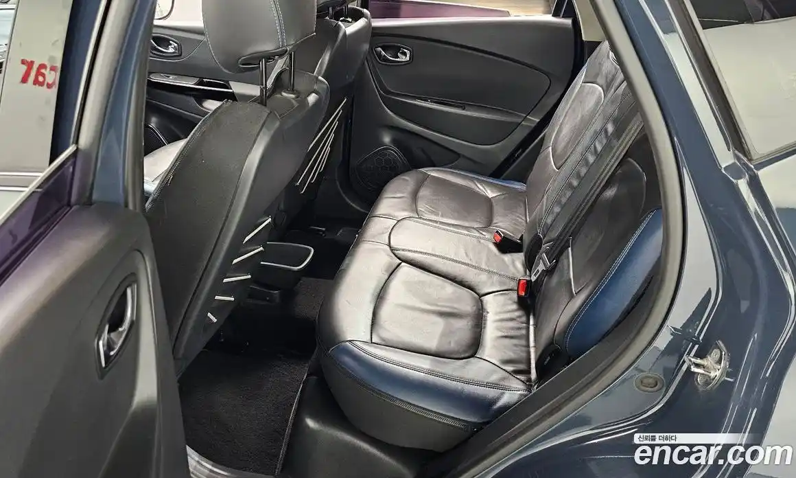 Renault QM3 2016 1.5 гидро в Москве № 2129429, фото 17