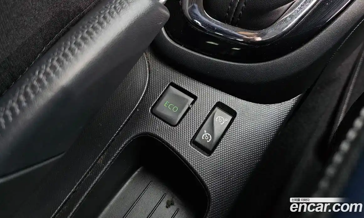 Renault QM3 2016 1.5 гидро в Москве № 2129429, фото 24