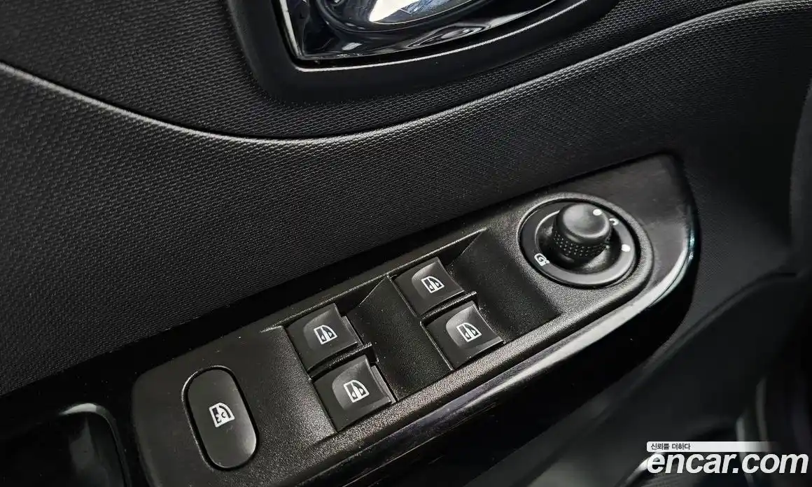 Renault QM3 2016 1.5 гидро в Москве № 2129429, фото 28