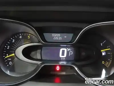 Renault QM3 2014 1.5 гидро в Москве № 2129604, миниатюра 6