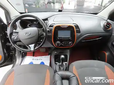 Renault QM3 2014 1.5 гидро в Москве № 2129604, миниатюра 9