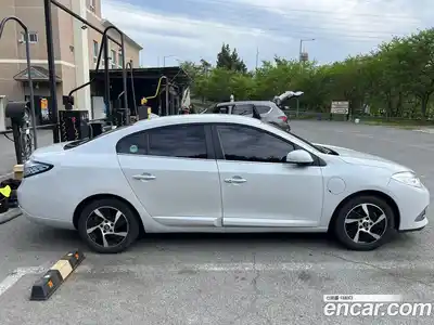 Renault SM3 2017 вариатор в Москве № 2129625, миниатюра 3