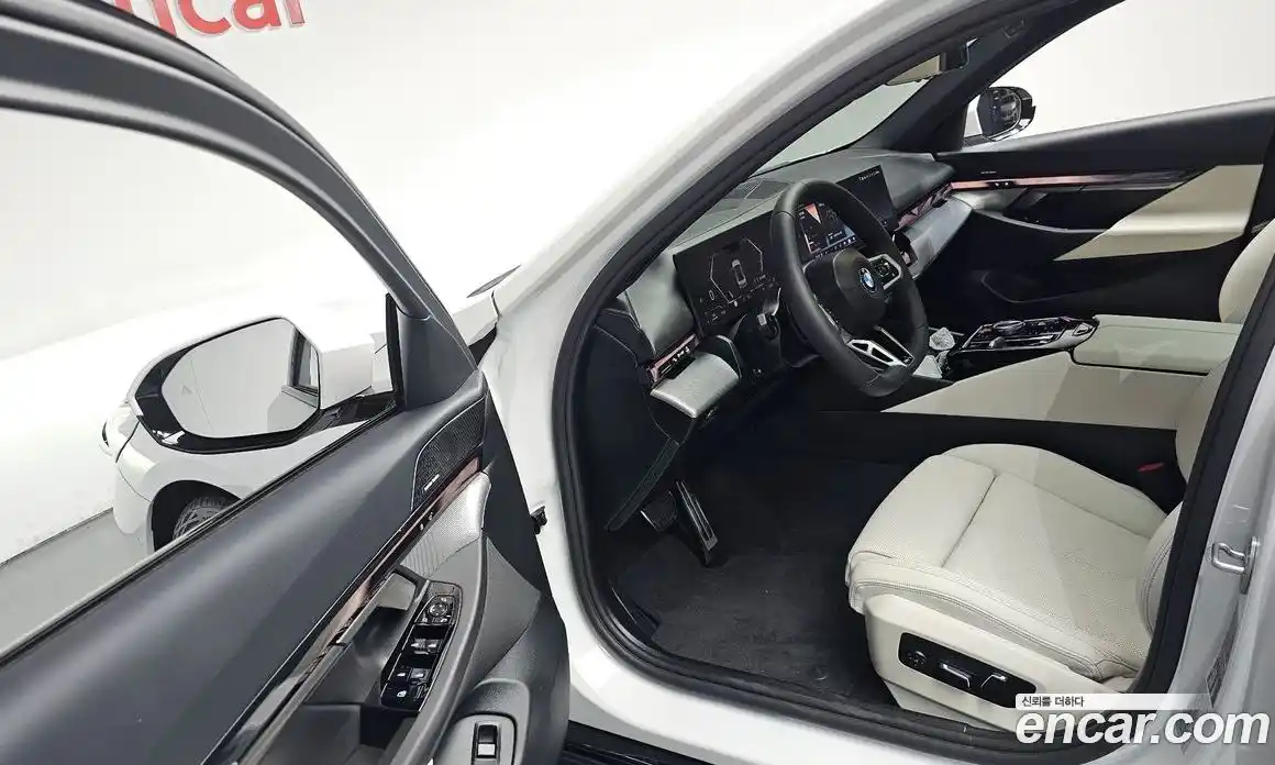 BMW 5-Series 2025 2.0 гидро в Москве, фото 12