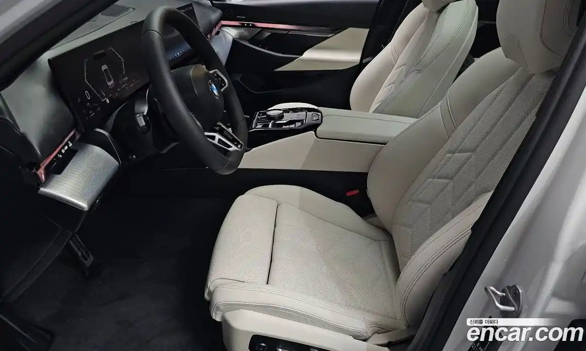 BMW 5-Series 2025 2.0 гидро в Москве, фото 35