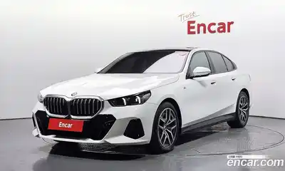 BMW 5-Series, 2025