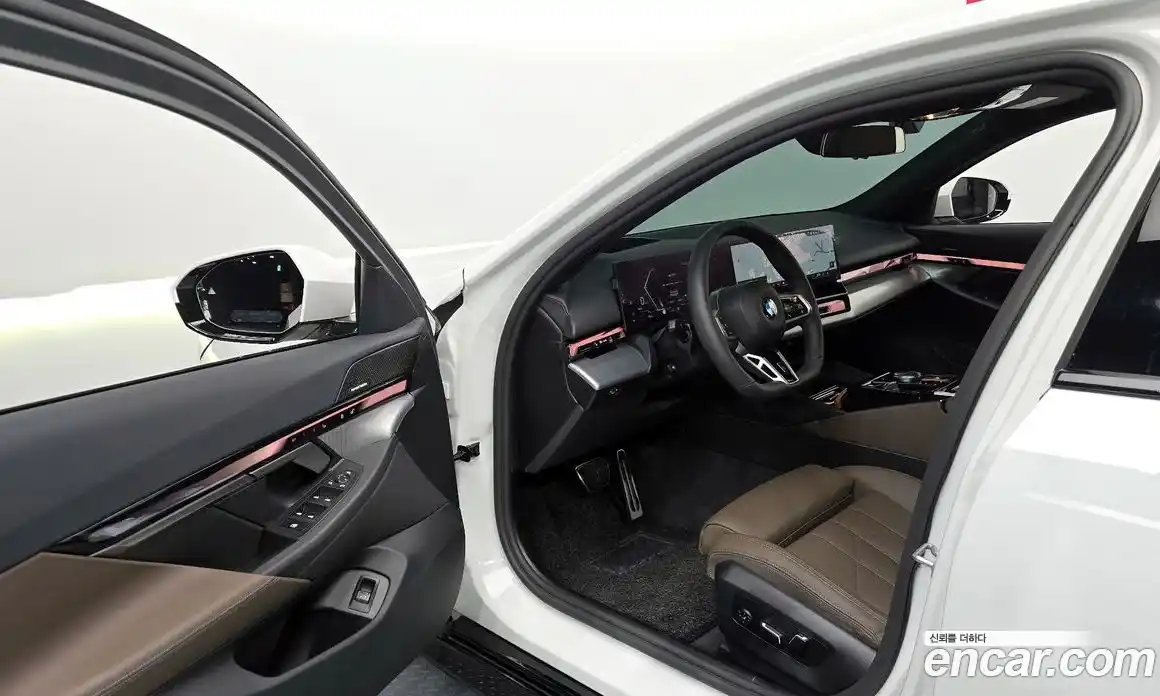 BMW 5-Series 2025 2.0 гидро в Москве, фото 13
