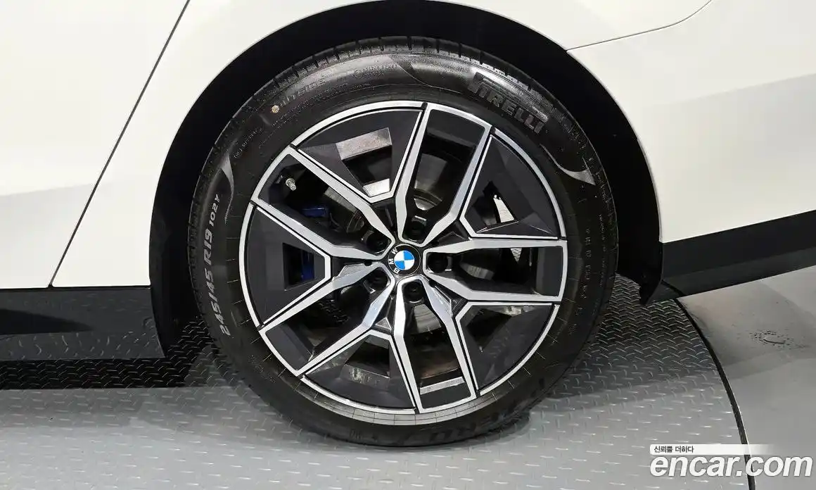 BMW 5-Series 2025 2.0 гидро в Москве, фото 7