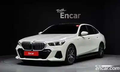 BMW 5-Series, 2023