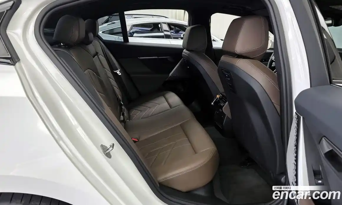 BMW 5-Series 2023 2.0 гидро в Москве, фото 18